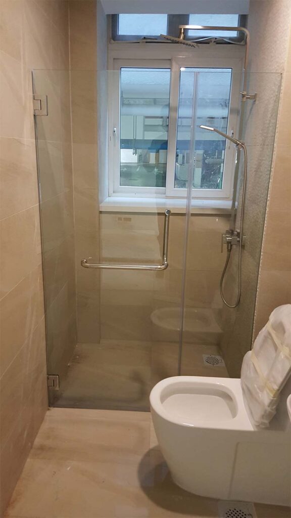 Straight shower screen | Glass Contractor Singapore | Table Tempered Glass Top. Shopfront Aluminium Works.